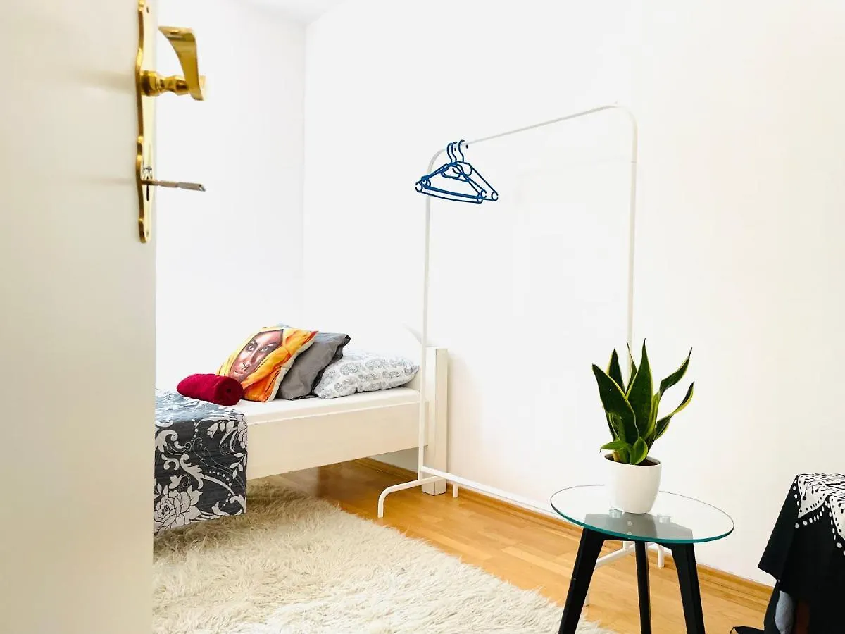 Karlsrooms Viyana 0*,  Avusturya